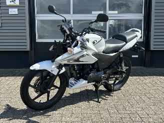 Schade motor Honda CBF 125 A1 2013/6