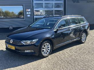 Voiture accidenté Volkswagen Passat Variant 1.6 TDI Highline 2016/11