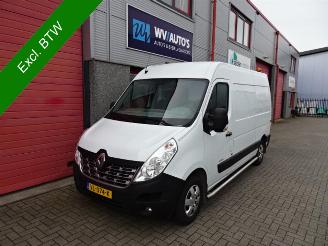 begagnad bil bedrijf Renault Master T35 2.3 dCi L2H2 airco omvormer standkachel 2015/2