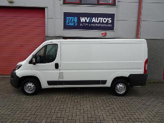 Peugeot Boxer 330 2.2 HDI L2H1 XT 3 zits airco picture 5