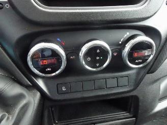 Iveco Daily 35S15V 2.3 352 H2 L 32zits airco 3500kg ahk picture 9
