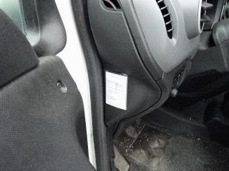 Peugeot Partner 120 1.6 BlueHDi 100 L1 Première S&S xxl airco picture 19