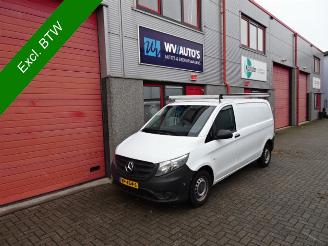 bruktbiler bedrijf Mercedes Vito 109 CDI 165501 km airco imperiaal 2015/8