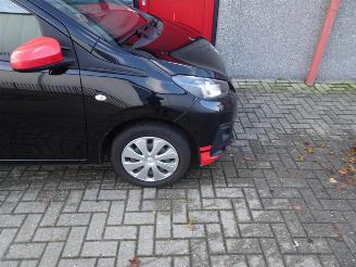 Peugeot 108 1.0 e-VTi Active airco 3500 € export prijs !!!!!!!! picture 13