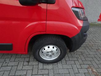 Peugeot Boxer 333 2.2 BlueHDi 165 L3H2 Premium 3 zits navi airco camera 2500 kg trekhaakgewicht picture 28