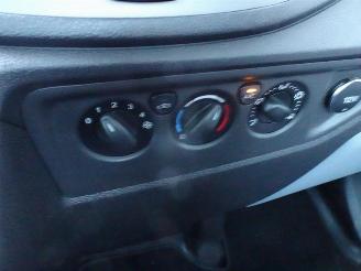 Ford Transit 350 2.2 TDCI L4H1 Ambiente picture 17