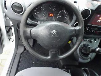 Peugeot Partner 120 1.6 BlueHDi 75 L1 Première navi airco picture 20