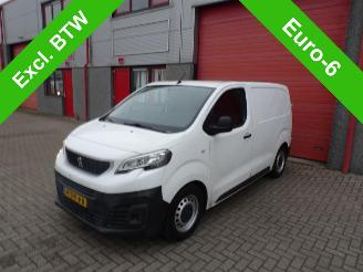 skadebil bedrijf Peugeot Expert 226C 1.6 BlueHDI 95 Pro airco motor defect !!!!!!!! 2017/7