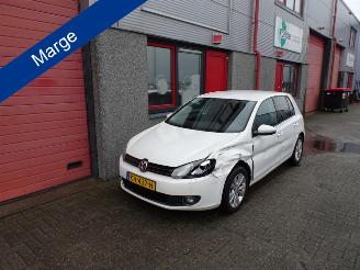 Schadeauto Volkswagen Golf 1.4 TSI Comfortline vanrail schade kan rijdend mee 2009/11