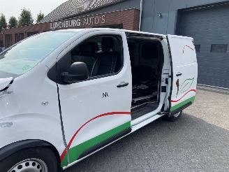 Peugeot Expert 2.0 BlueHDI  2x schuifdeur 120 Standard Premium picture 13