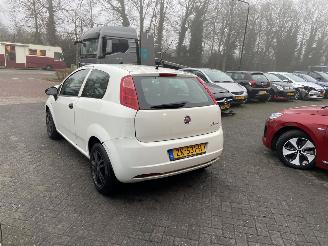 Damaged car Fiat Punto 1.2 Pop  AIRCO Hatchback 3-dr. 2012/9