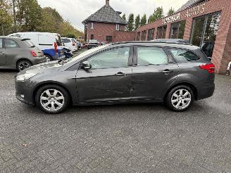 Ford Focus 1.0 Lease Edition picture 3
