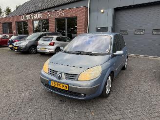 Coche accidentado Renault Scenic 2.0-16V Expression Comfort 2004/11