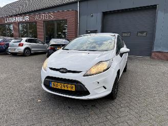 krockskadad bil auto Ford Fiesta 1.25 Trend (Hatchback 3-dr.) 2009/4