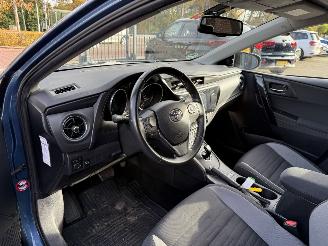 Toyota Auris 1.8 Hybrid Dynamic picture 7