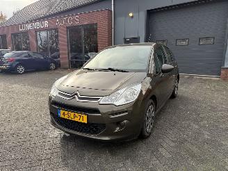 krockskadad bil auto Citroën C3 1.0 VTi Attraction (Hatchback 5-dr.) 2013/10
