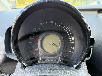 Peugeot 108 1.0 e-VTi Active  Hatchback 5-dr. picture 24