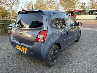 Schadeauto Renault Twingo 1.2-16V Collection  Hatchback 3-dr. 2011/4