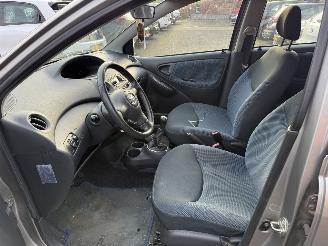 Toyota Yaris 1.3 VVT-i S-Line  AIRCO Hatchback 5-dr. picture 11