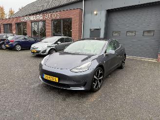  Tesla Model 3 Long Range AWD 75 kWh 2019/3
