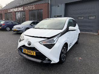 škoda osobní automobily Toyota Aygo 1.0 VVT-i x-cite Hatchback 5-dr. 2019/6