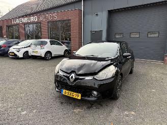krockskadad bil auto Renault Clio 0.9 TCe Dynamique  NAVIGATIE Hatchback 5-dr. 2014/1