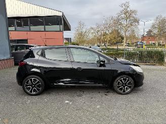 Renault Clio 0.9 TCe Dynamique  NAVIGATIE Hatchback 5-dr. picture 6