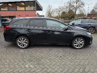Toyota Auris 1.8 Hybrid Lease Pro picture 10