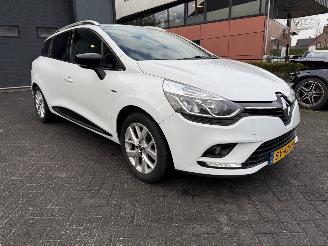 Renault Clio 0.9 TCe Limited  NAVIGATIE  Stationwagen 5-dr. picture 7