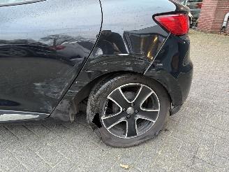 Renault Clio 0.9 TCe Dynamique (Hatchback 5-dr.) picture 11