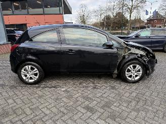 Opel Corsa 1.2-16V Essentia (Hatchback 3-dr.) picture 6