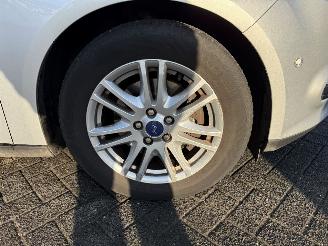 Ford Focus 1.6 EcoBoost Lease Titanium picture 11