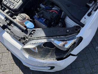 Volkswagen Up! 1.0 take up!  AIRCO BlueMotion picture 10