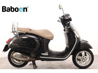 uszkodzony motocykle Vespa  GTS 250 I.E. 2016/5
