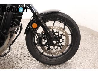 Honda  CMX 1100 Rebel picture 10
