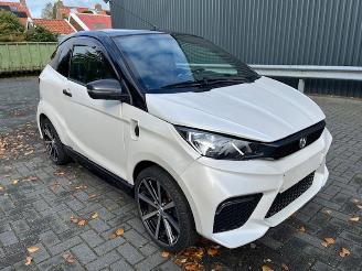 krockskadad bil brommobiel Aixam  E-Coupe GTI 2023/7
