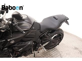 Yamaha MT-10 ABS picture 25