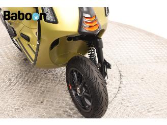 Vespa  GTS 300 Supersport HPE picture 15