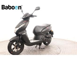 Peugeot  Kisbee RS 45KM picture 4