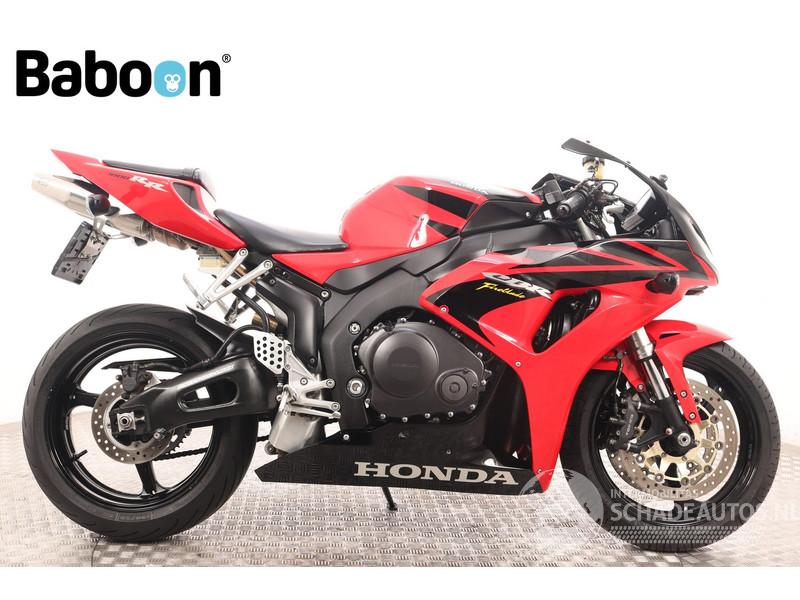 Honda CBR 1000 RR Fireblade