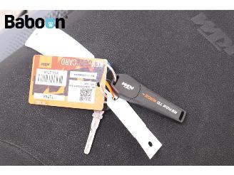 KTM  890 Adventure picture 23