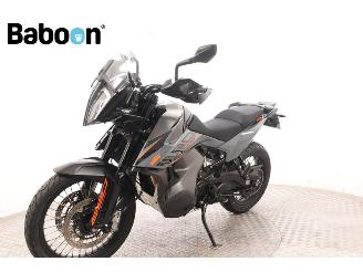 KTM  890 Adventure picture 4