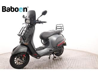 Vespa  Sprint 25KM picture 4