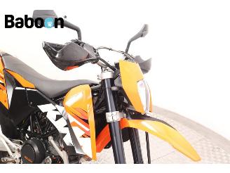 KTM 690 SMC  picture 15