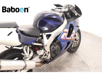 Honda CBR 900 RR Fireblade picture 17