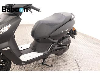 Peugeot  Kisbee Black Edition picture 17