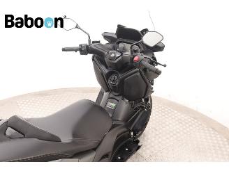 Yamaha  X-MAX 300 picture 18