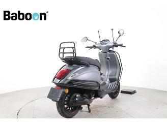 Vespa  Sprint 45KM picture 2
