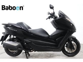 dommages motocyclettes  Honda  Forza 300 C-ABS 2013/8