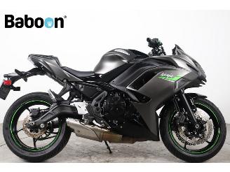 krockskadad bil motor Kawasaki Ninja 650  2024/4